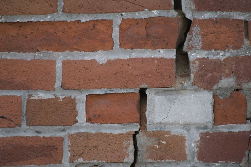 Brick Tuckpointing Service
